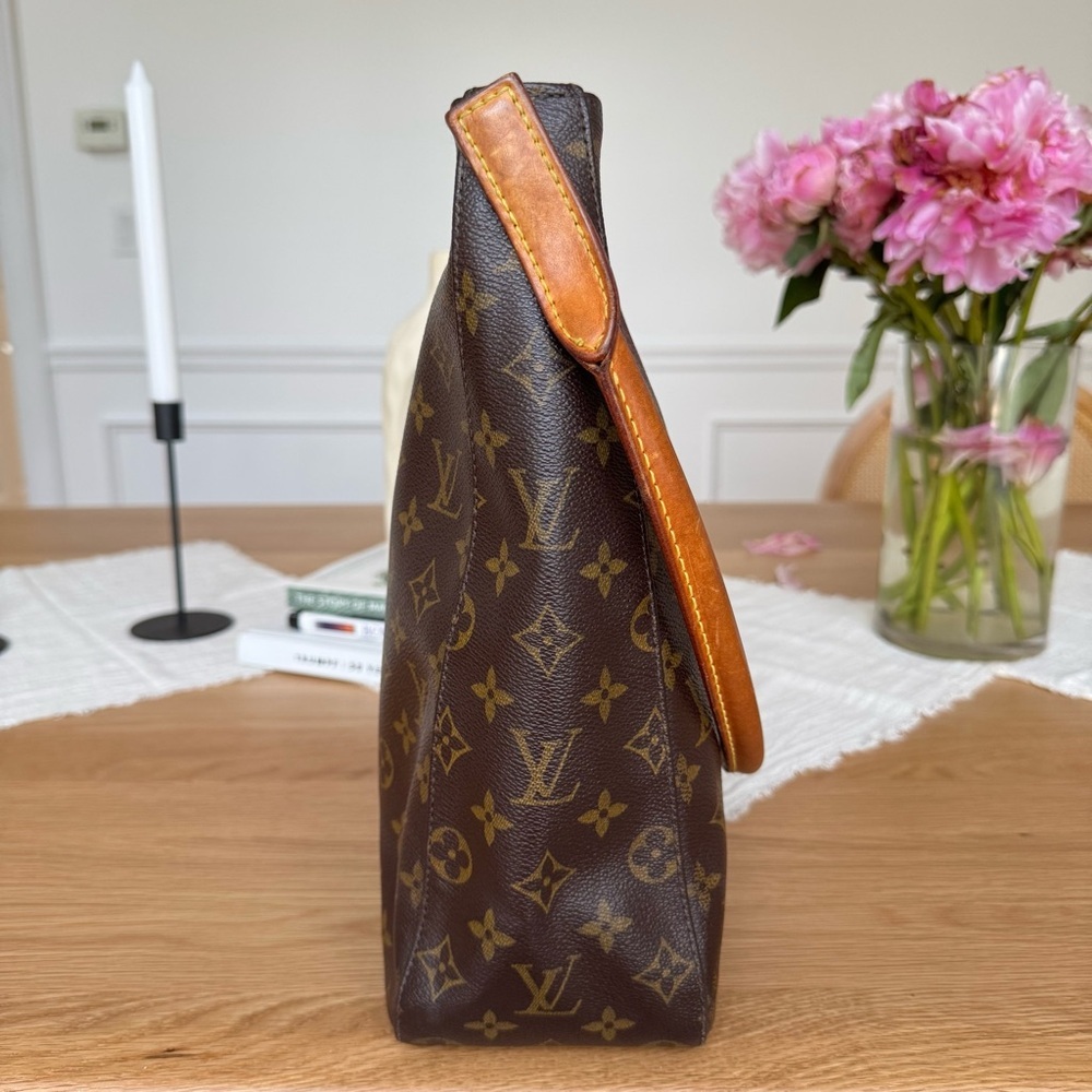 ✅AUTHENTIC✅LOUIS VUITTON LOOPING GM - Picture 4 of 14
